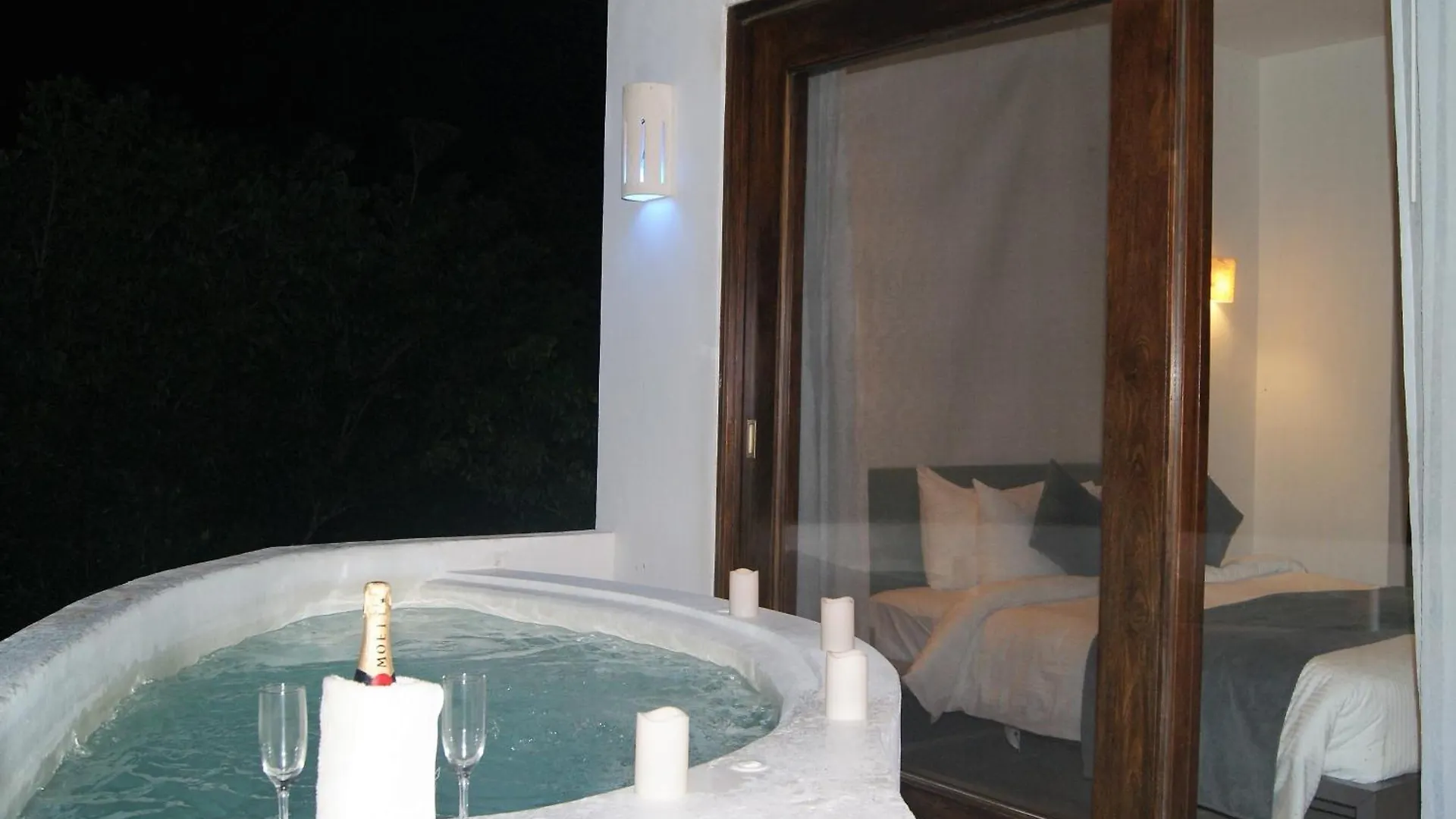 Mak Nuk Village - Clothing Optional Tulum 2*,  Mexiko